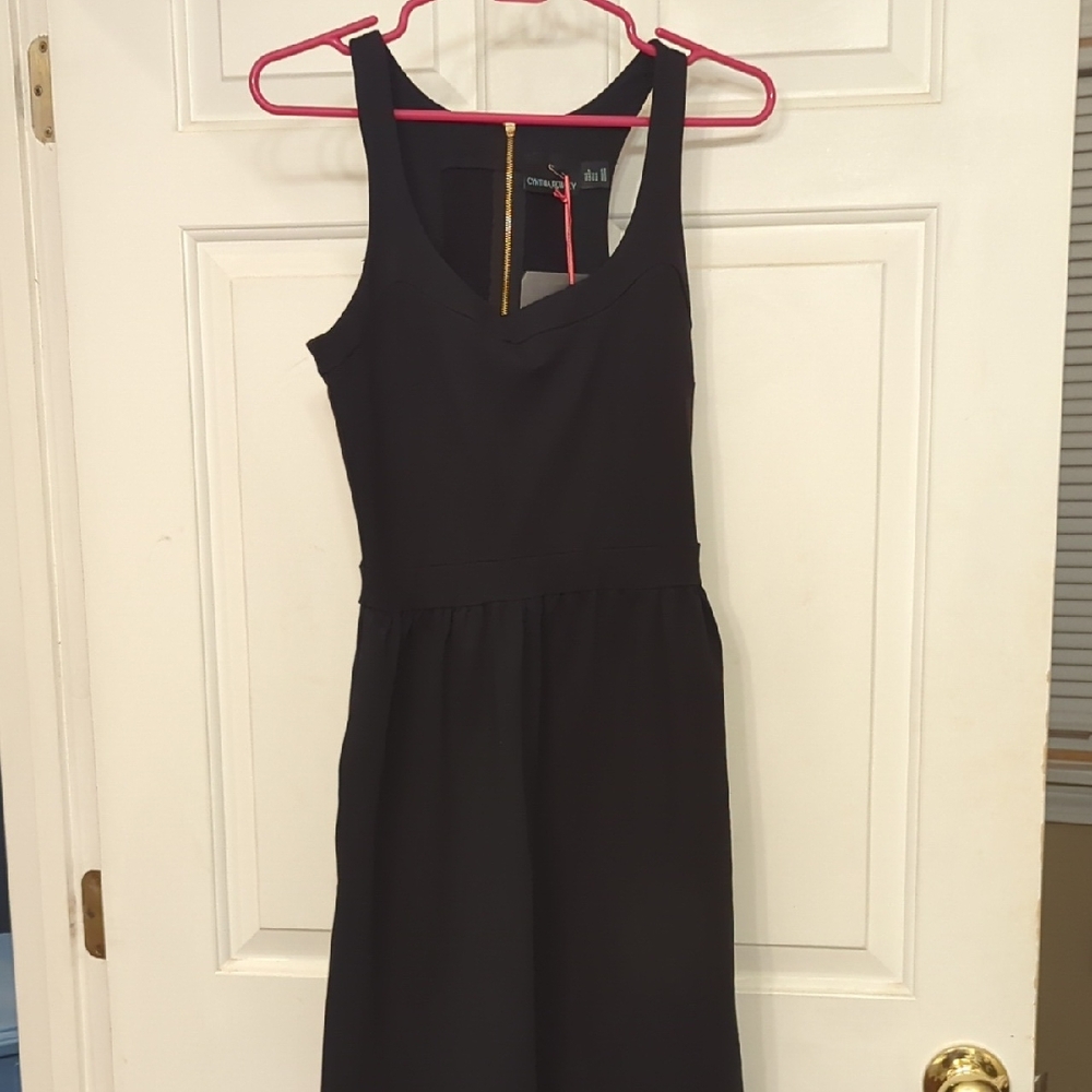Black Sleeveless Dress